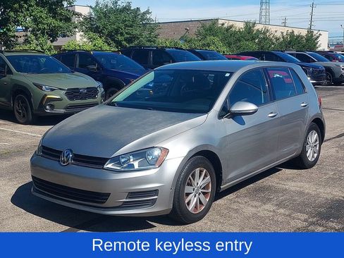 Used 2015 Volkswagen Golf S FWD image 3