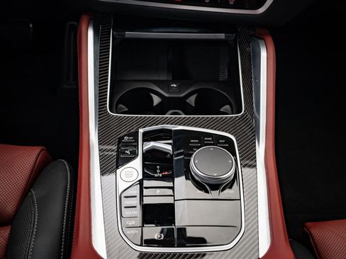 Used 2024 BMW X6 M60i w/ Dynamic Handling Package image 38