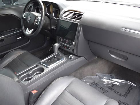 Used 2011 Dodge Challenger R/T w/ Sound Group II RWD image 8