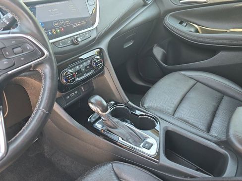 Used 2023 Buick Encore GX Essence w/ Experience Buick Package FWD image 21