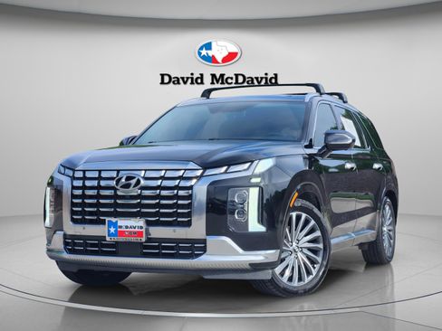 Used 2023 Hyundai Palisade Calligraphy FWD image 1