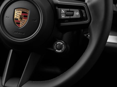 New 2026 Porsche Cayenne image 33