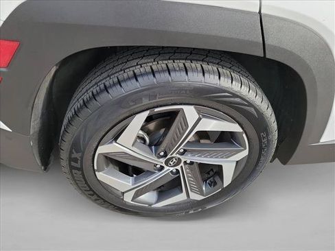 Used 2023 Hyundai Tucson Limited FWD image 11