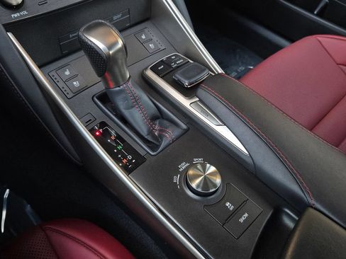 Used 2019 Lexus IS 300 F Sport w/ F Sport Package RWD image 22