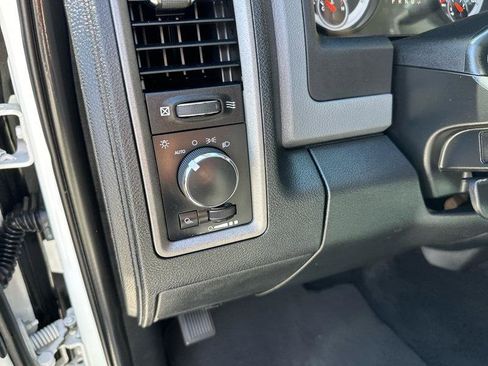 Used 2016 RAM 1500 ST w/ SXT Appearance Group image 15