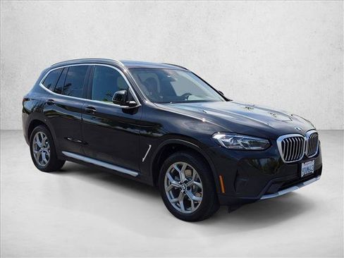 Used 2023 BMW X3 xDrive30i w/ Premium Package AWD/4WD image 2