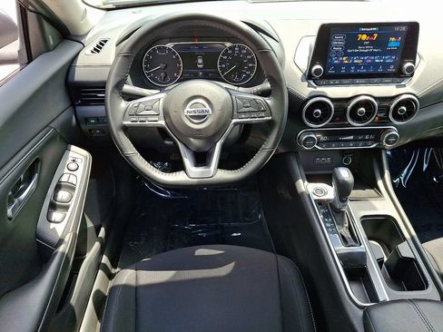 Used 2021 Nissan Sentra SV FWD image 11