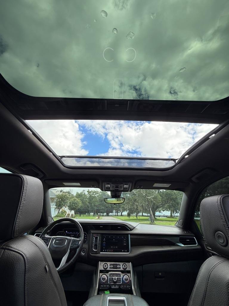 Used 2021 GMC Yukon Denali w/ Denali Premium Package RWD image 21