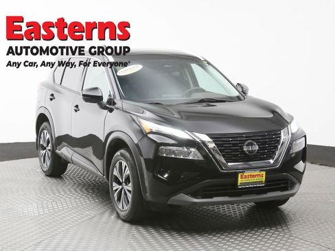 Used 2021 Nissan Rogue SV w/ Premium Package AWD/4WD image 3