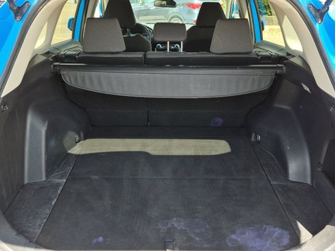 Used 2021 Toyota RAV4 XLE FWD image 14