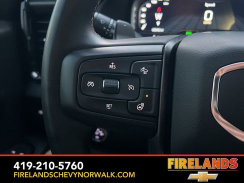 Used 2023 GMC Sierra 1500 AT4 w/ AT4 Preferred Package image 4