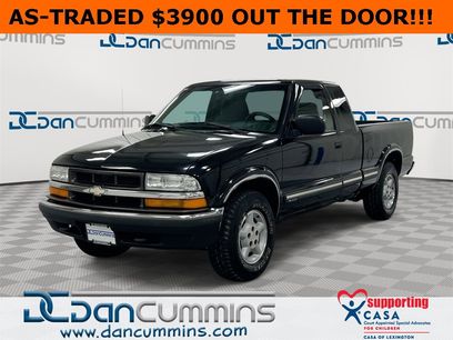 Used 2002 Chevrolet S10 Pickup LS w/ LS Preferred Equipment Group