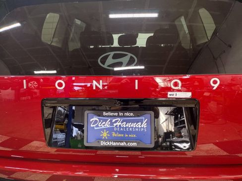 New 2026 Hyundai Ioniq 9 SEL w/ Tow & Go Package image 15