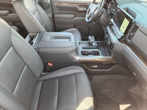 Used 2022 Chevrolet Silverado 1500 LT Trail Boss w/ LT Trail Boss Premium Package image 14