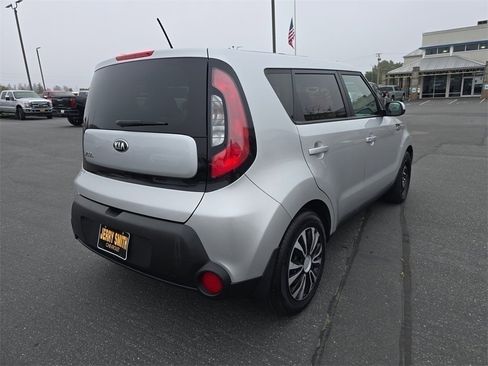 Used 2015 Kia Soul image 6