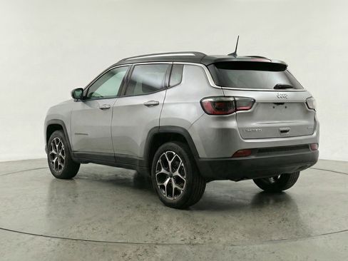Used 2025 Jeep Compass Limited AWD/4WD image 6