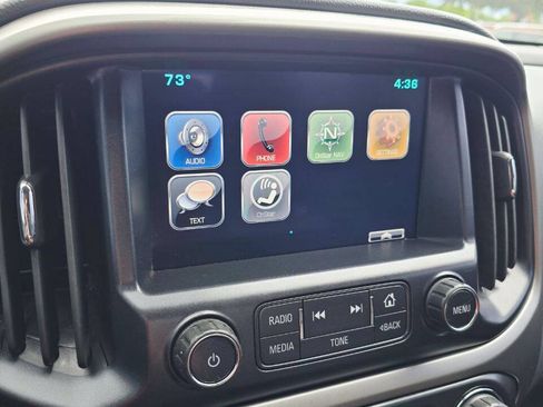 Used 2015 Chevrolet Colorado Z71 AWD/4WD image 16