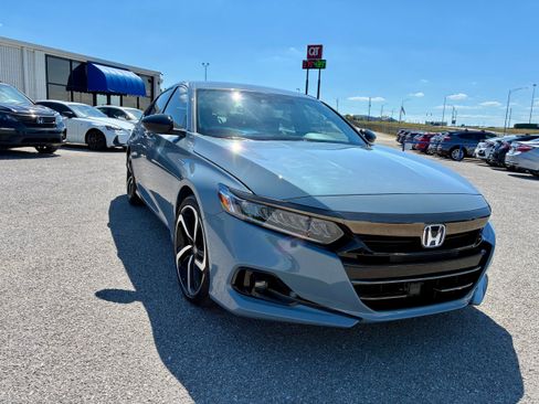 Used 2022 Honda Accord Sport image 10