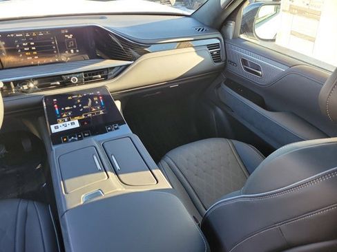 New 2026 INFINITI QX80 Autograph w/ Premium Cargo Package image 41