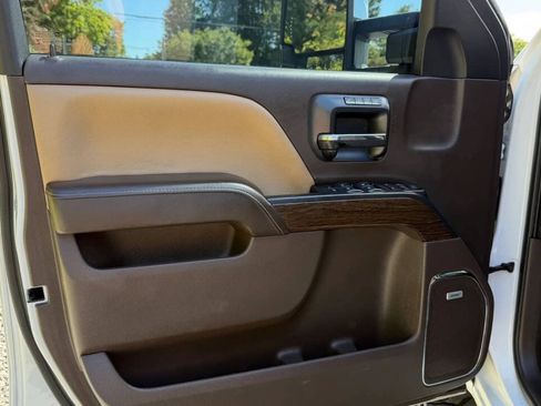 Used 2018 GMC Sierra 3500 Denali w/ Duramax Plus Package AWD/4WD image 14