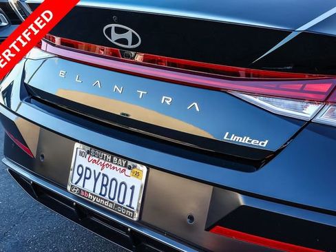 Certified 2024 Hyundai Elantra Limited image 7