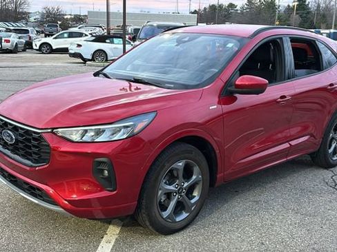 Used 2024 Ford Escape ST-Line Select w/ Tech Pack #2 AWD/4WD image 2