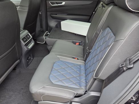 New 2026 Volkswagen Atlas Cross Sport SEL Premium R-Line image 6