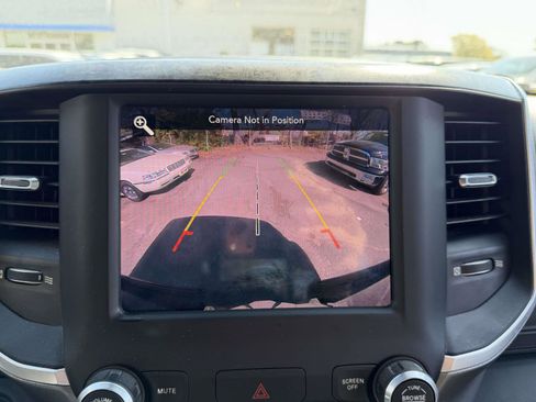 Used 2019 RAM 1500 Big Horn AWD/4WD image 24