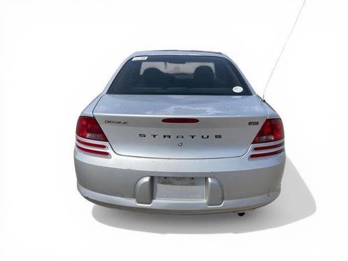 Used 2006 Dodge Stratus SXT image 4