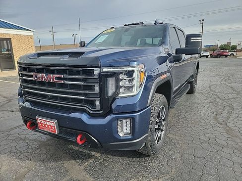 Used 2022 GMC Sierra 2500 AT4 w/ AT4 Preferred Package AWD/4WD image 4