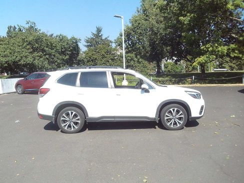Used 2020 Subaru Forester Limited AWD/4WD image 6