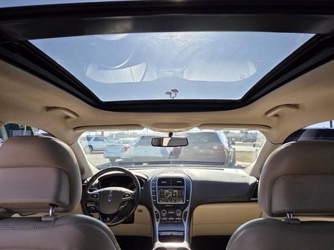 Used 2016 Lincoln MKX Reserve FWD image 14