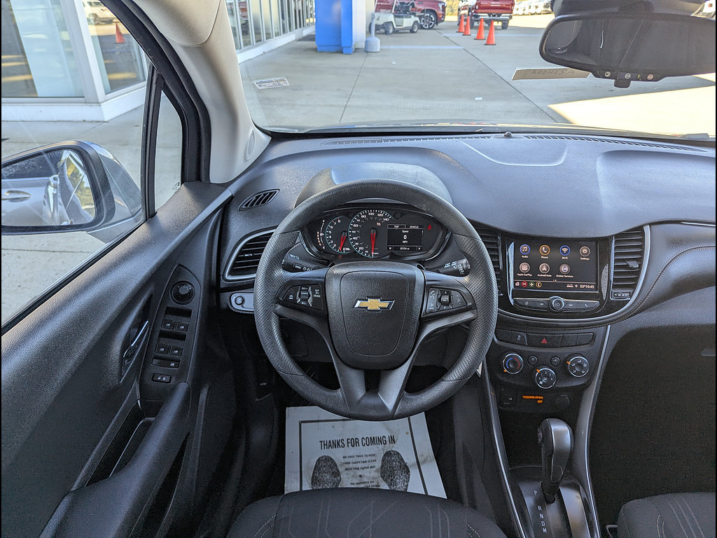 Used 2020 Chevrolet Trax LT AWD/4WD image 3