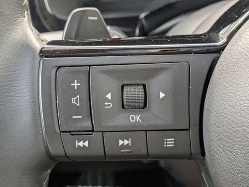 Used 2024 Nissan Pathfinder Platinum FWD image 28