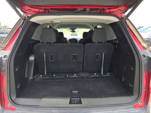 Used 2020 Chevrolet Traverse LT FWD image 21
