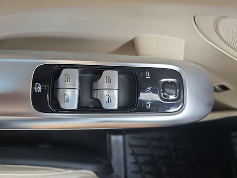 Used 2023 Mercedes-Benz C 300 4MATIC Sedan image 26