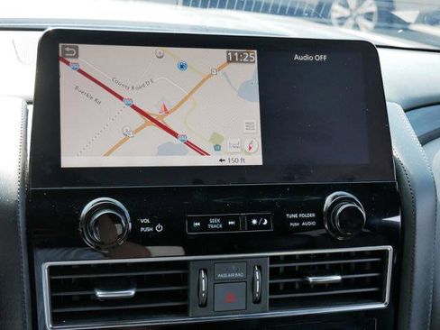 Certified 2024 Nissan Armada SL w/ Midnight Edition Package image 17