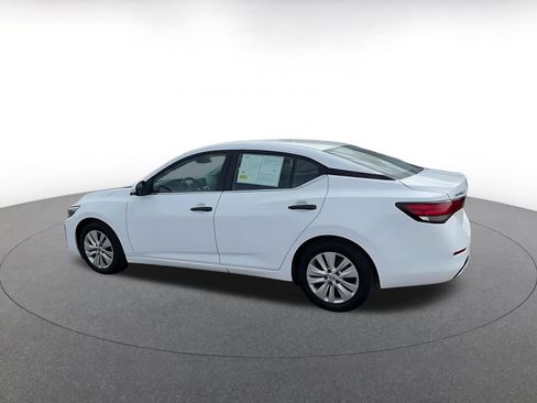Used 2025 Nissan Sentra S image 10