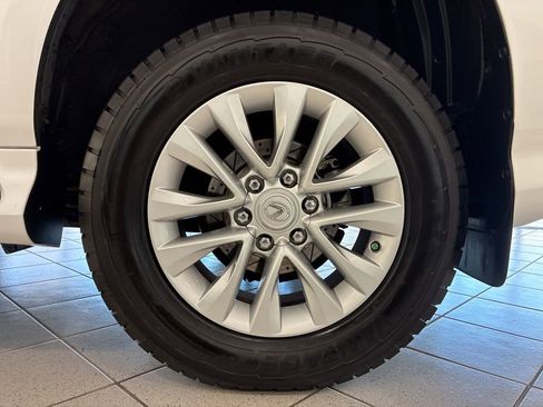 Used 2021 Lexus GX 460 Premium w/ Premium Package image 6