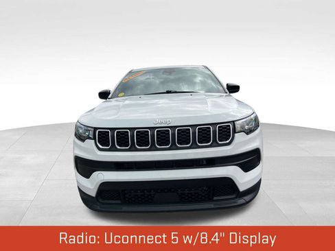 Used 2025 Jeep Compass Sport AWD/4WD image 2
