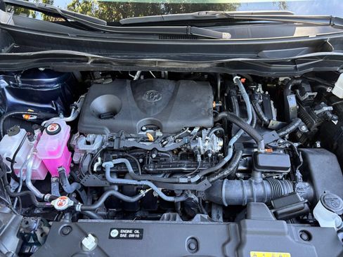 Used 2025 Toyota Sienna XLE FWD image 31