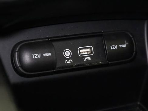 Used 2019 Kia Sorento L image 24