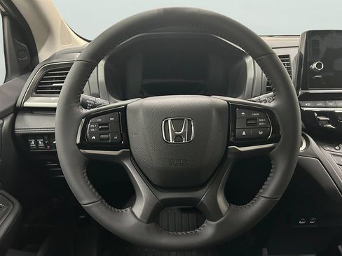 Used 2026 Honda Odyssey EX-L image 11