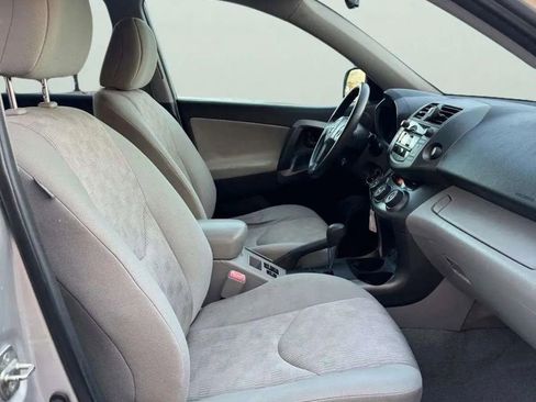 Used 2011 Toyota RAV4 2WD w/ Base L4 Extra Value Pkg image 17