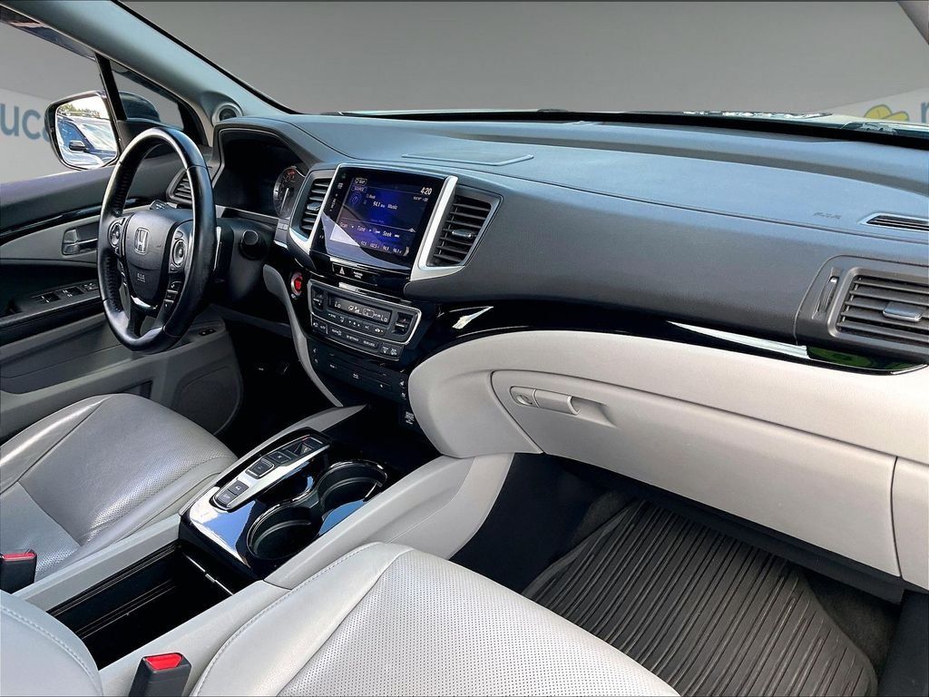 Used 2016 Honda Pilot Elite image 13