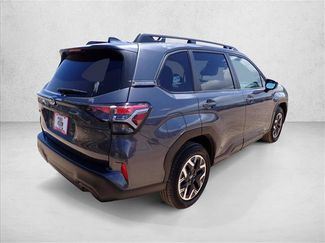 Used 2025 Subaru Forester Premium AWD/4WD video 4