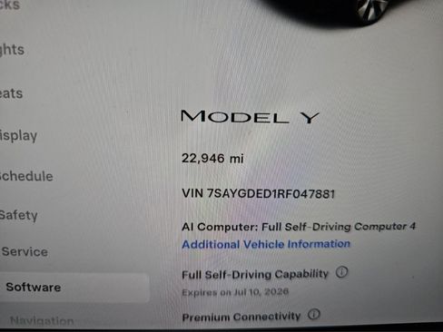 Used 2024 Tesla Model Y 2WD image 14