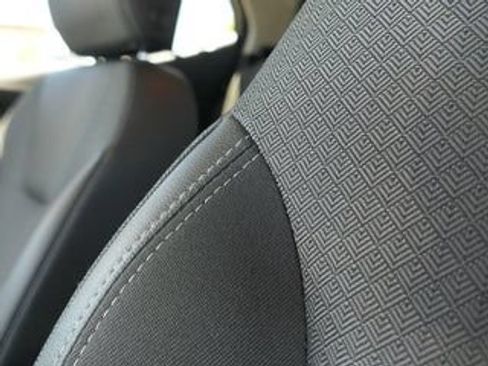 Used 2023 Buick Encore GX Select w/ Sport Touring Package FWD image 13