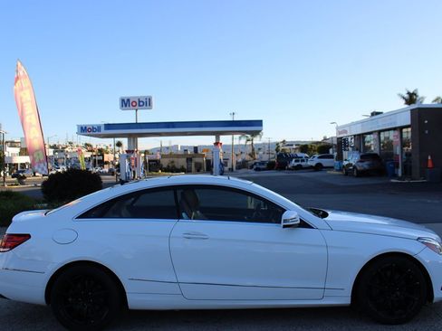 Used 2016 Mercedes-Benz E 400 Coupe image 5