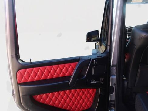 Used 2015 Mercedes-Benz G 63 AMG 4MATIC image 20